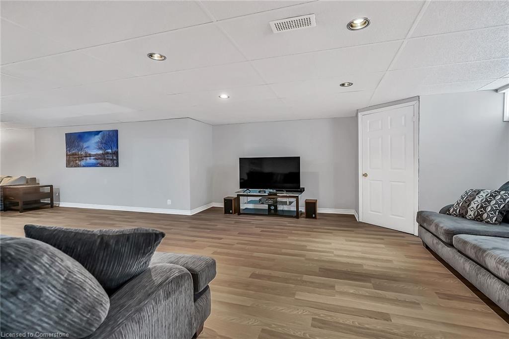 4 Clifford Street Property Photo 31