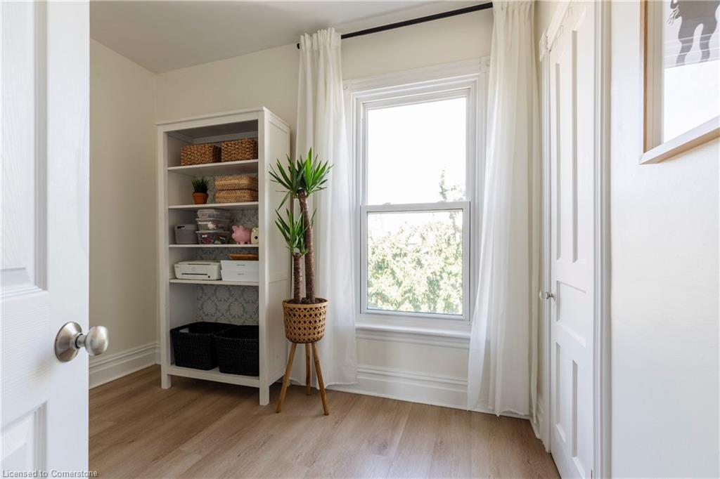 189 West Avenue N Property Photo 28