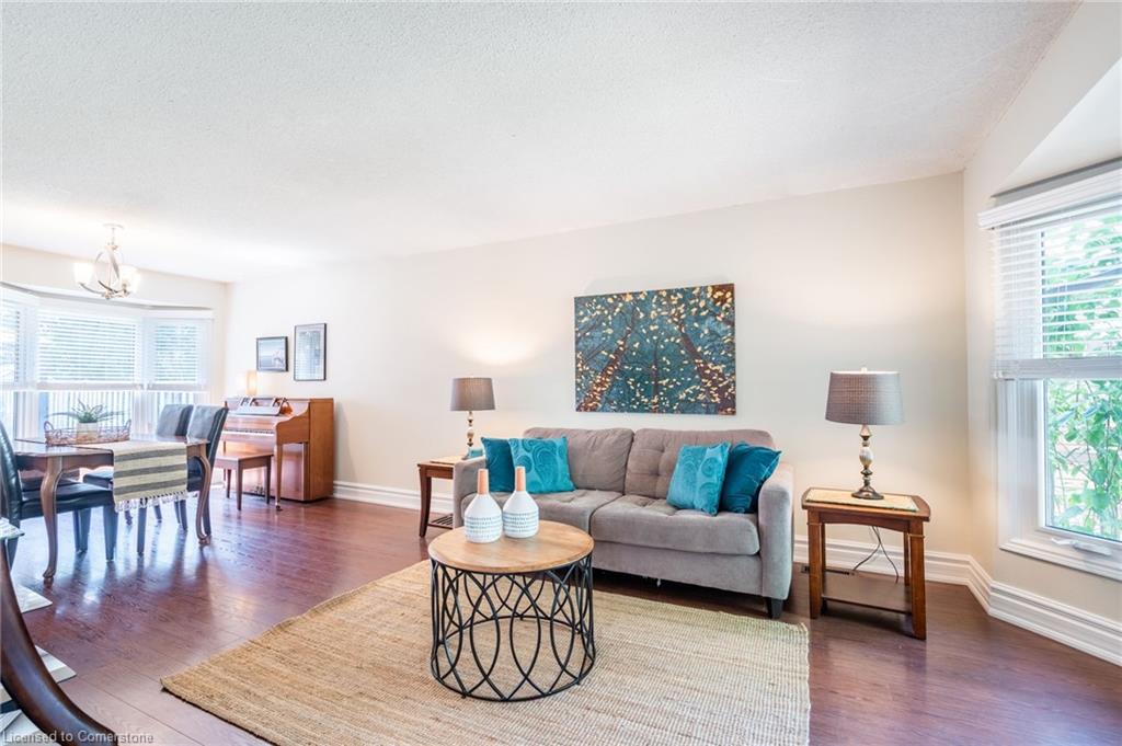12 Bloomsbury Court Property Photo 6