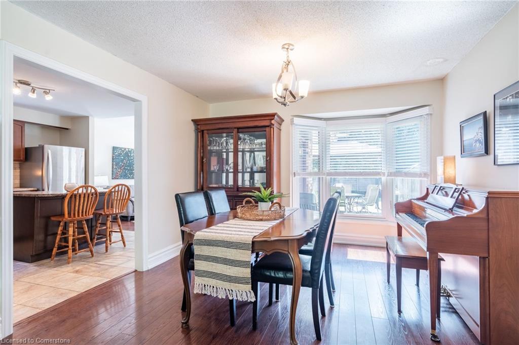 12 Bloomsbury Court Property Photo 10