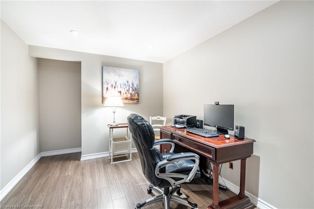 12 Bloomsbury Court Property Photo 31