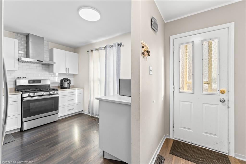 115-900 Centralpark Drive Property Photo 20
