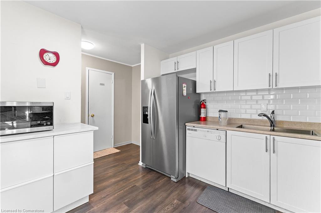 115-900 Centralpark Drive Property Photo 23