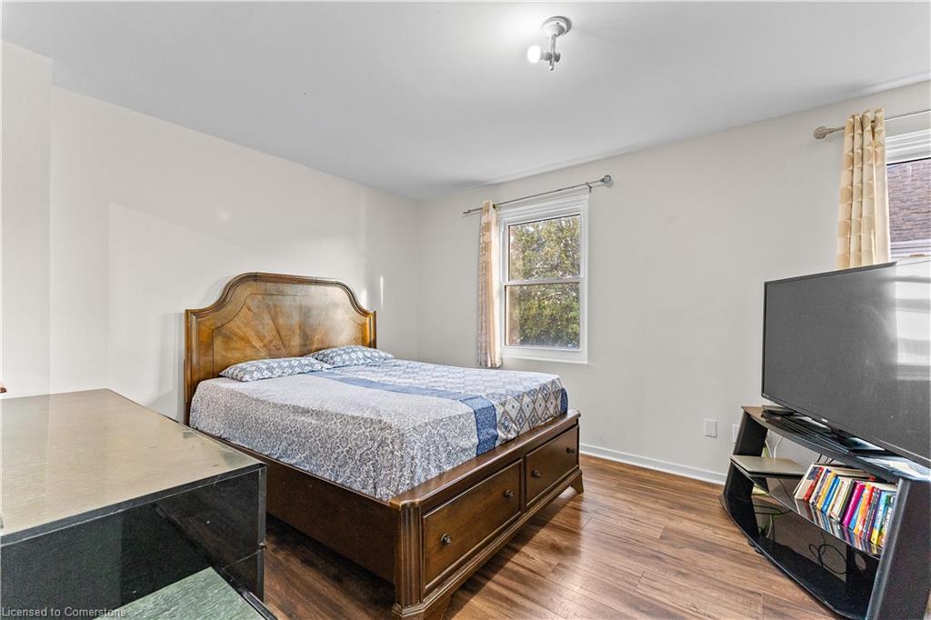 115-900 Centralpark Drive Property Photo 33