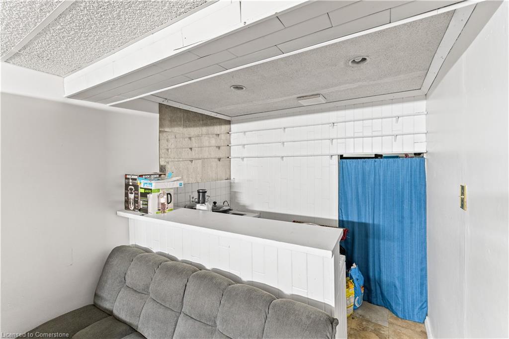 115-900 Centralpark Drive Property Photo 45