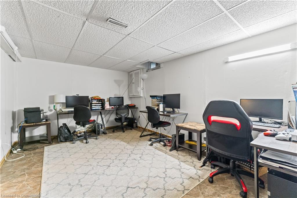 115-900 Centralpark Drive Property Photo 46
