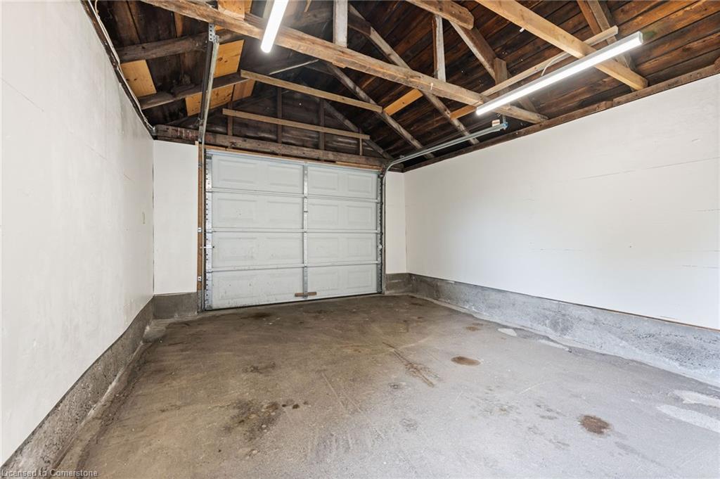 198 Maes Lane Property Photo 17