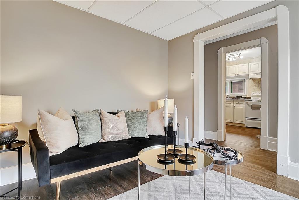 211 Dolph Street N Property Photo 4