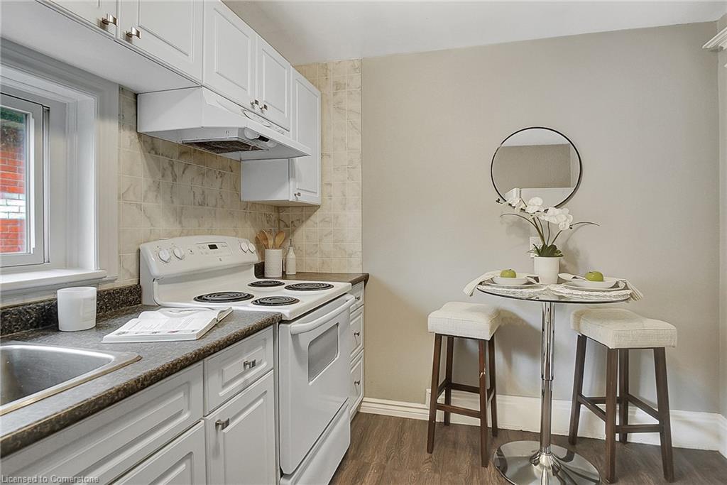 211 Dolph Street N Property Photo 6