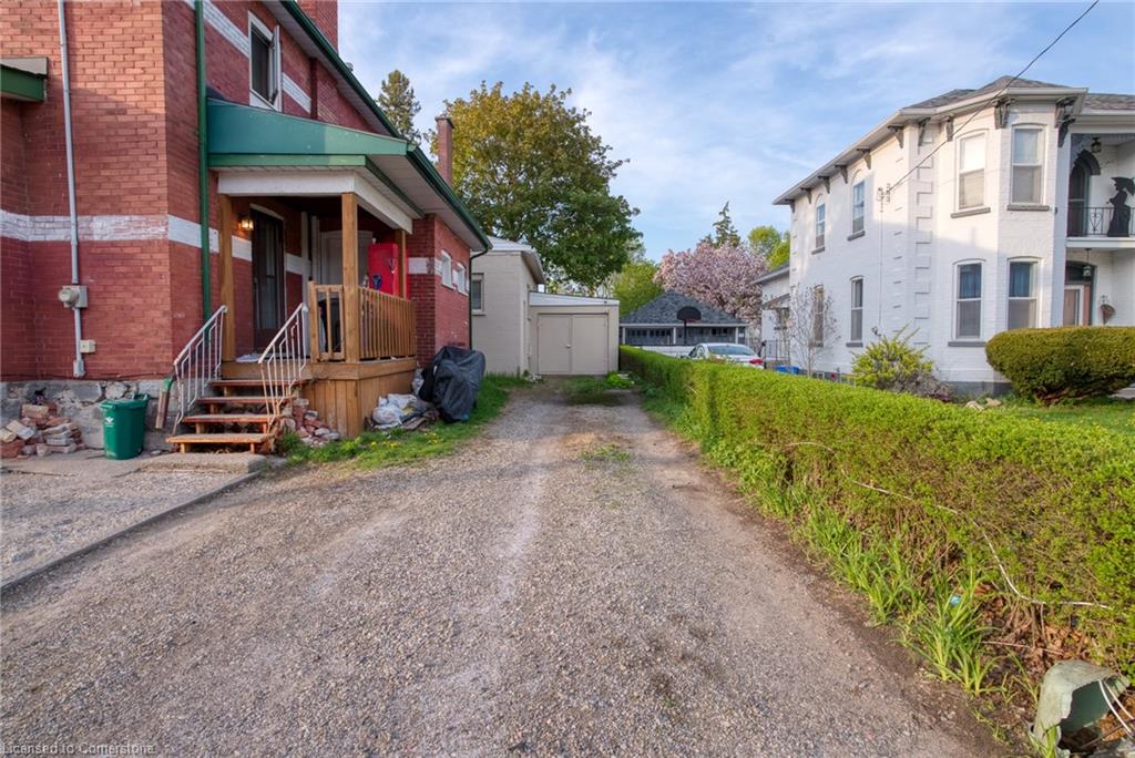 211 Dolph Street N Property Photo 25