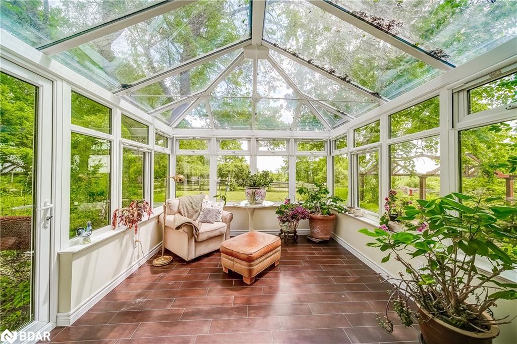 15809 Dufferin Street Property Photo 9