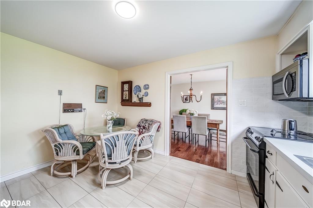 15809 Dufferin Street Property Photo 12