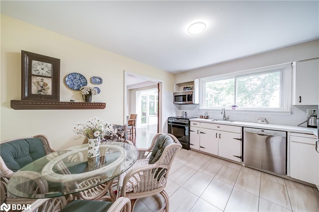 15809 Dufferin Street Property Photo 13