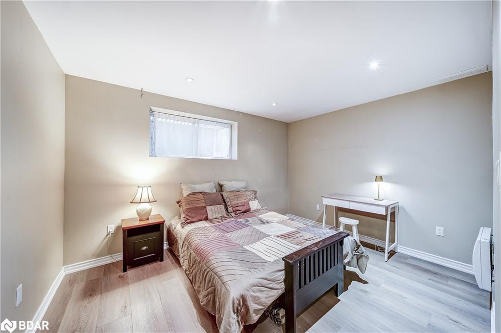 15809 Dufferin Street Property Photo 31