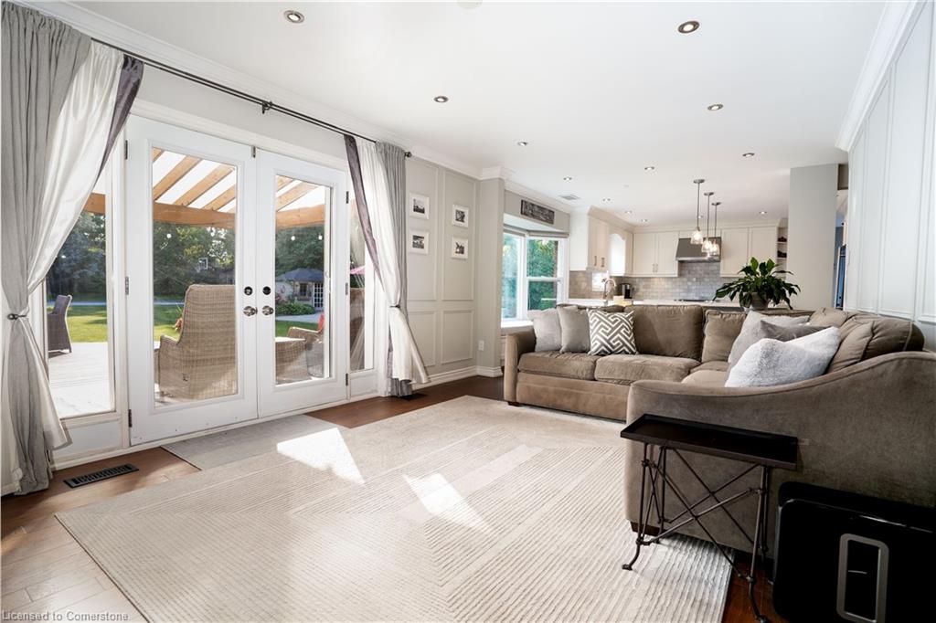 20 Thomas Reid Road Property Photo 8