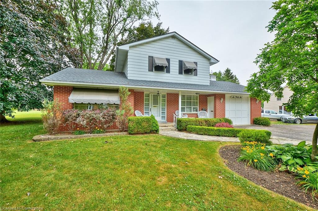 646 Alder Street W Property Photo 1