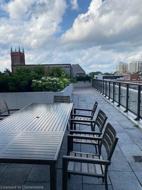 2106-55 Duke Street W Property Photo 4