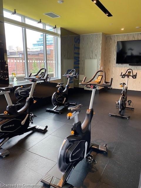 2106-55 Duke Street W Property Photo 6