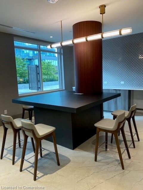 2106-55 Duke Street W Property Photo 8