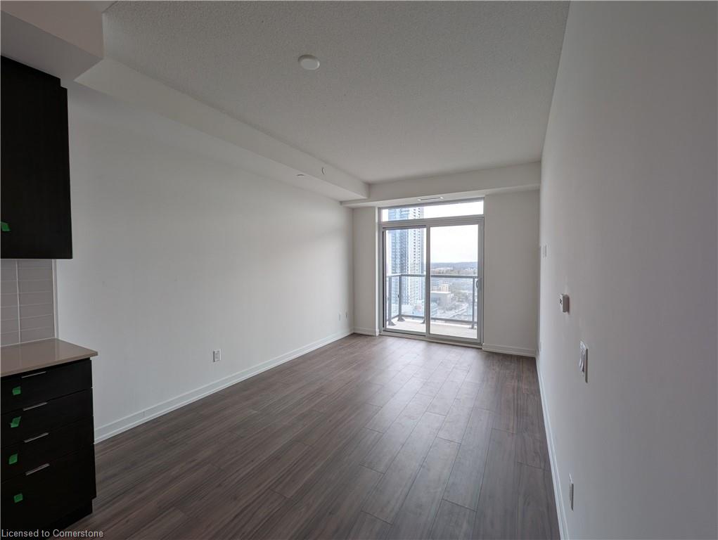 2106-55 Duke Street W Property Photo 12