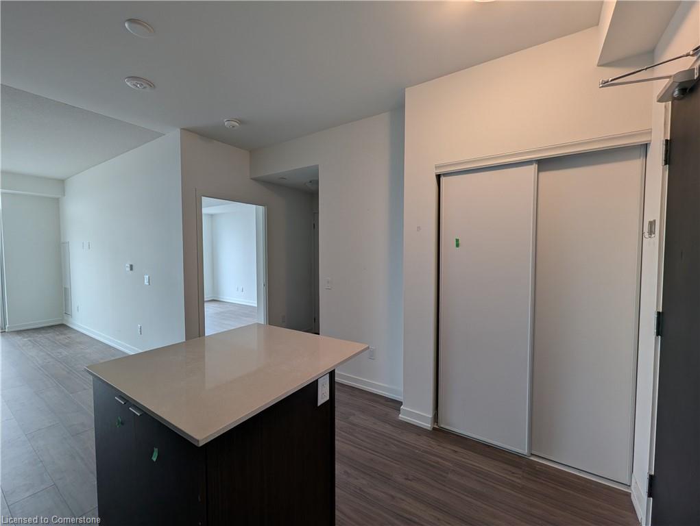 2106-55 Duke Street W Property Photo 16