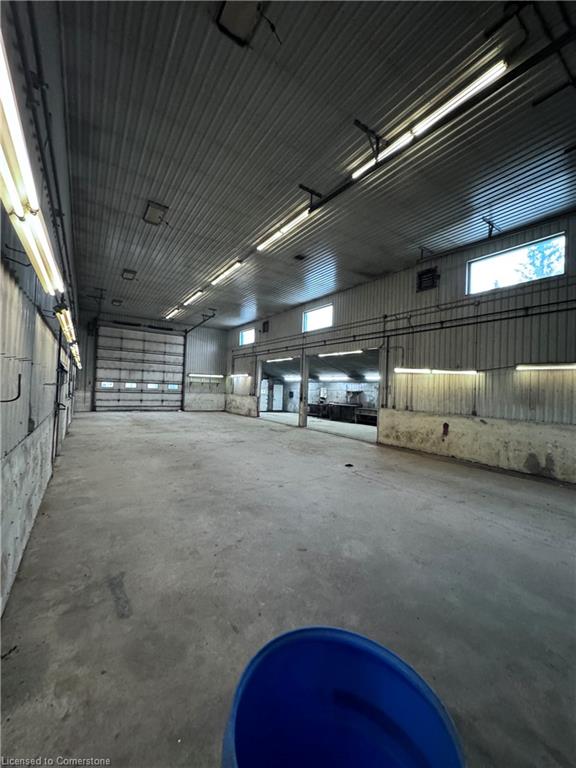 350 King Street Property Photo 6
