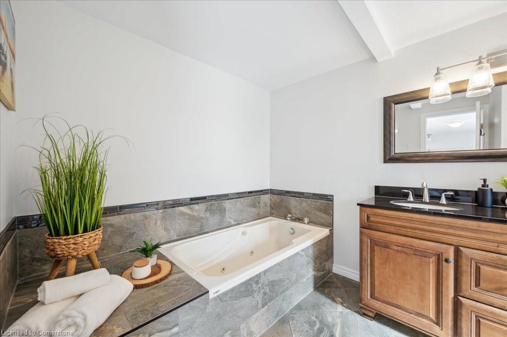 192 Dimson Avenue Property Photo 33