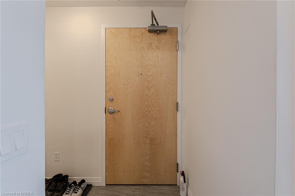 503-60 Charles Street Property Photo 11