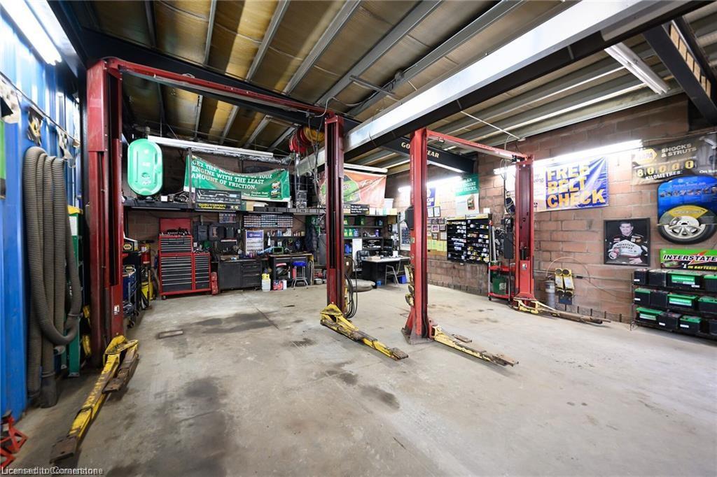 347 Hatt Street Property Photo 29