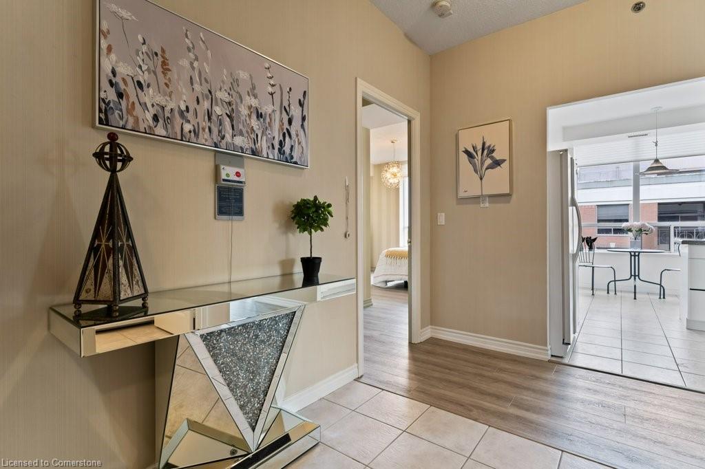 2511-100 Burloak Drive Property Photo 2