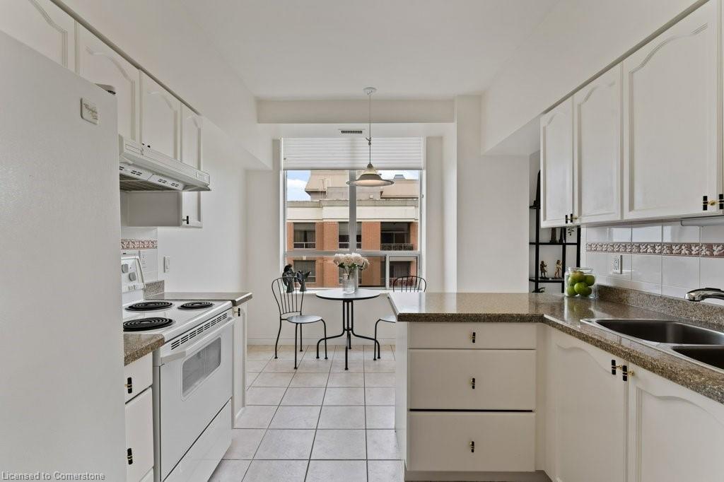 2511-100 Burloak Drive Property Photo 3
