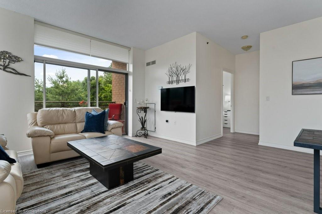 2511-100 Burloak Drive Property Photo 10