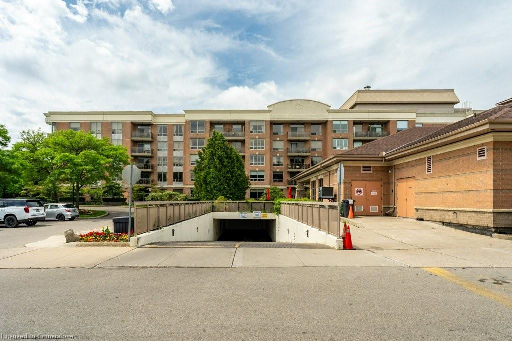 2511-100 Burloak Drive Property Photo 35