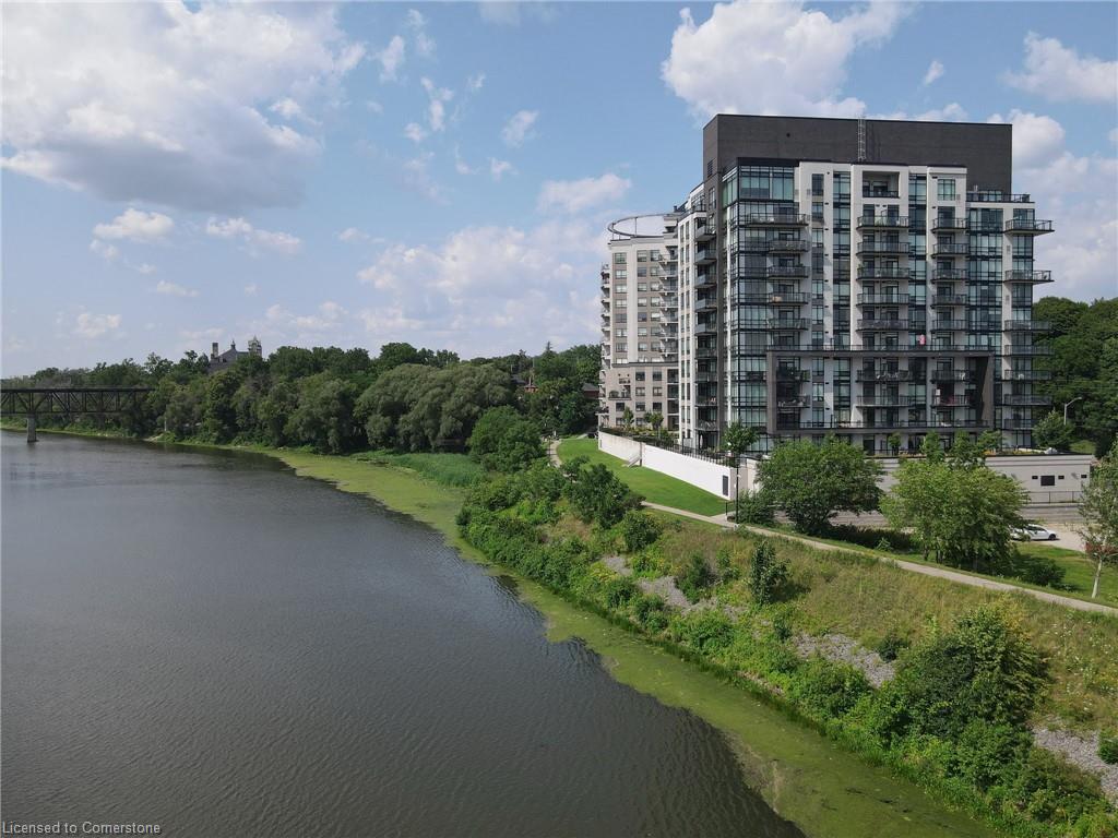 507-150 Water Street N Property Photo 3
