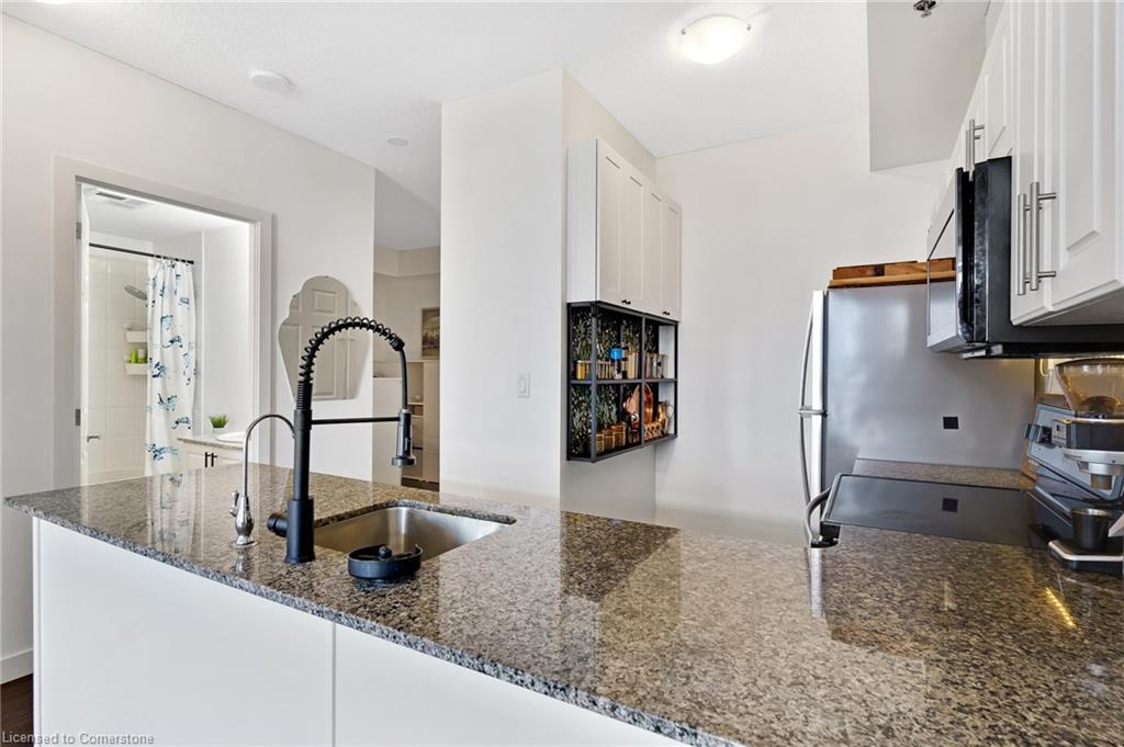 507-150 Water Street N Property Photo 15