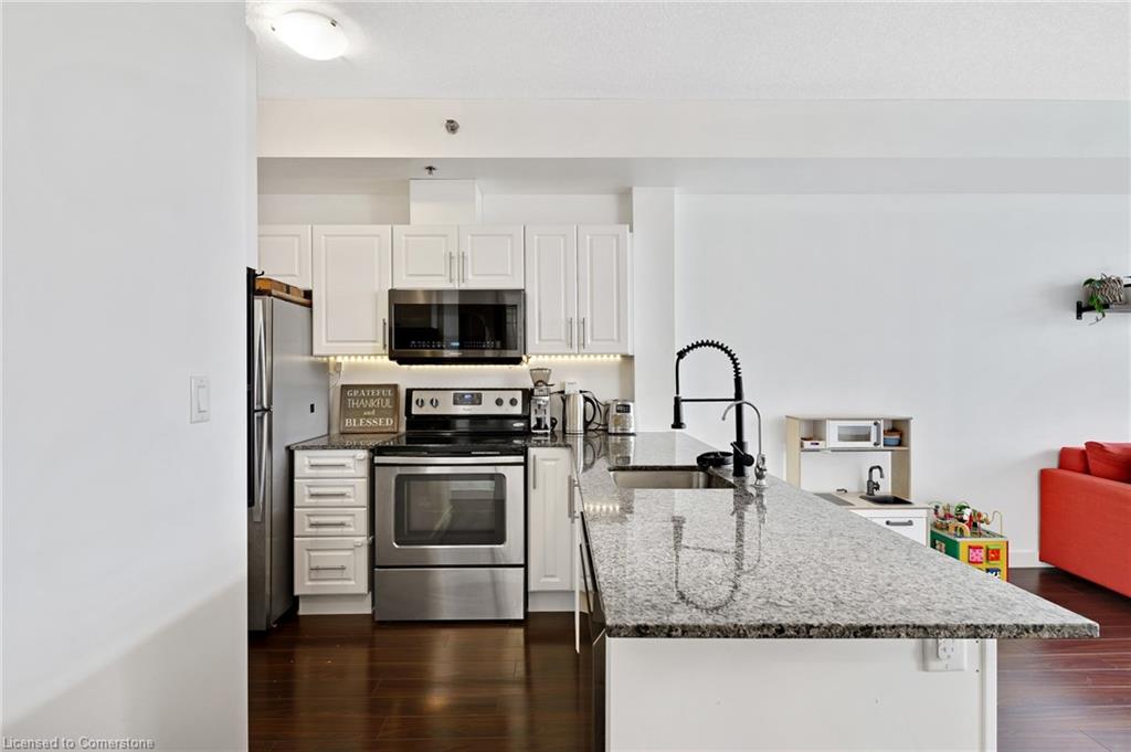 507-150 Water Street N Property Photo 16