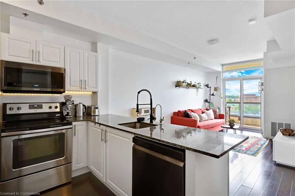 507-150 Water Street N Property Photo 17