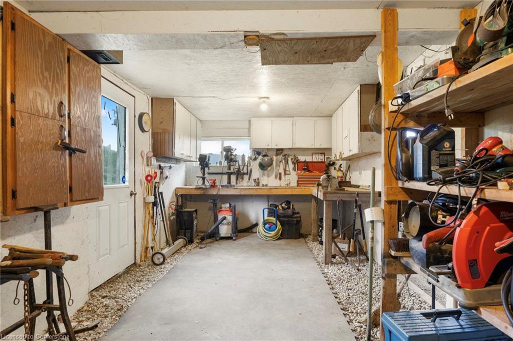 413294 Baseline Road Property Photo 14
