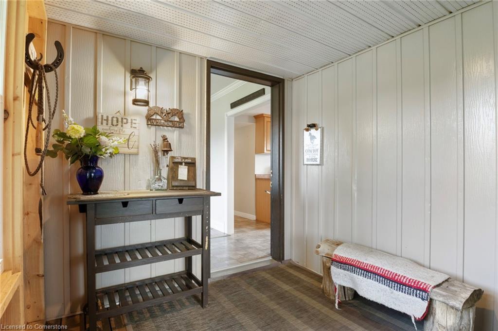 413294 Baseline Road Property Photo 25