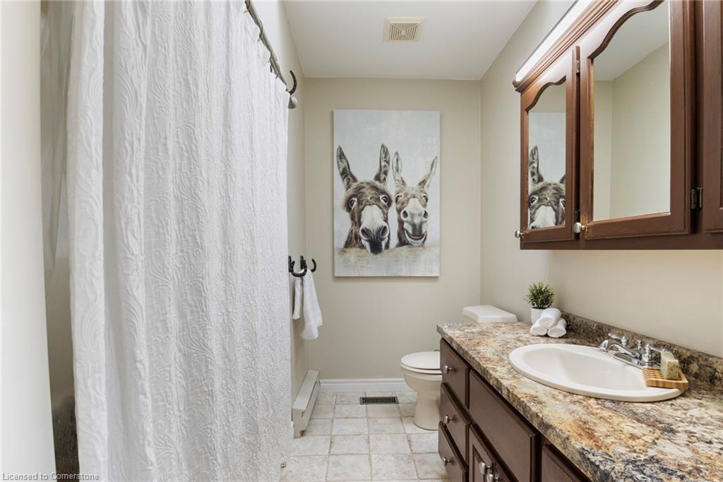 413294 Baseline Road Property Photo 35