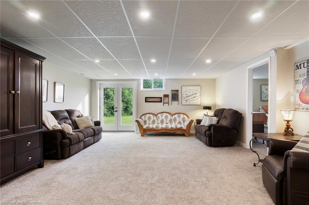 413294 Baseline Road Property Photo 41