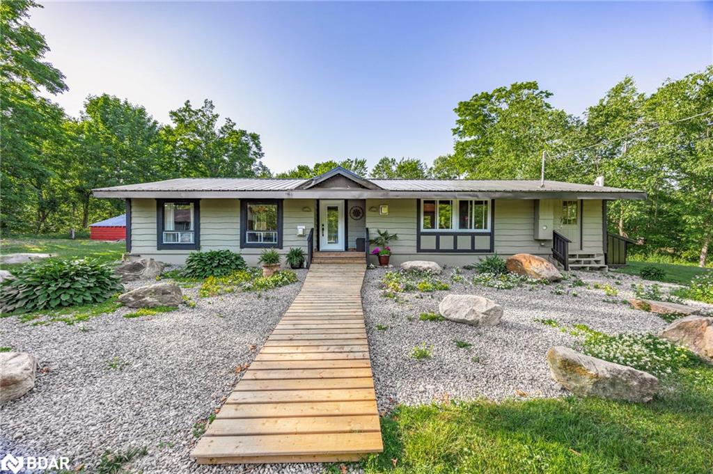 1559 118 Highway E Property Photo 5