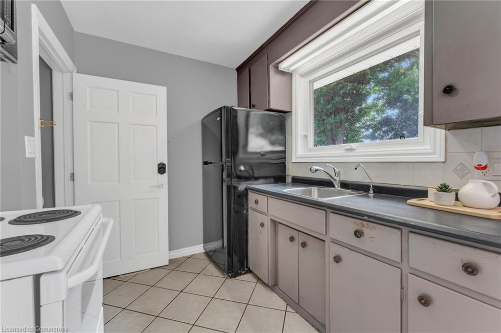 293 King George Road Property Photo 22