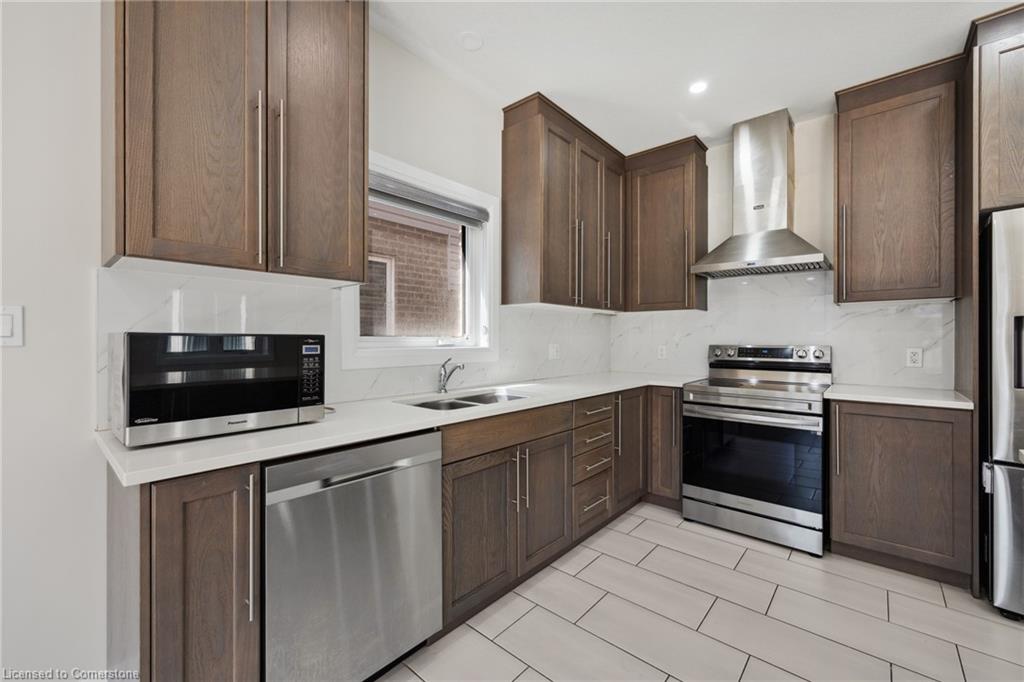 135 Ian Ormston Drive Property Photo 13