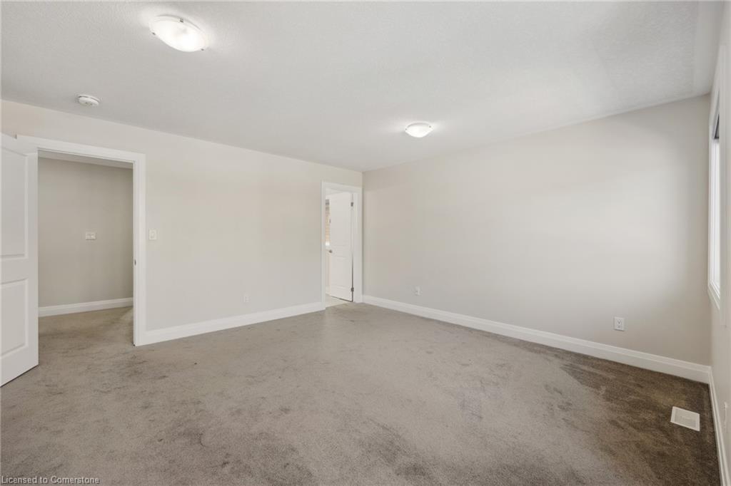 135 Ian Ormston Drive Property Photo 17