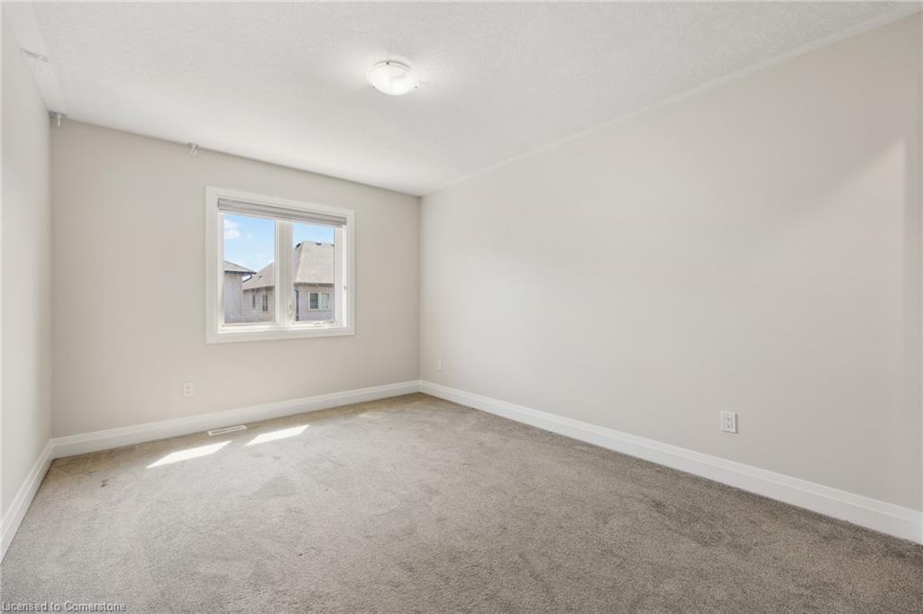135 Ian Ormston Drive Property Photo 29