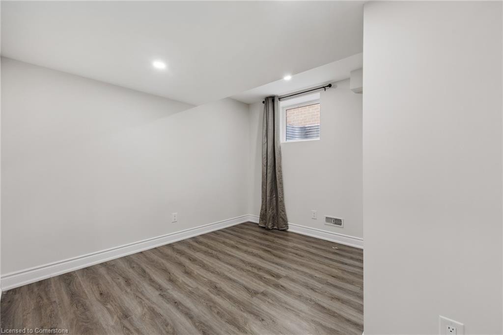 135 Ian Ormston Drive Property Photo 35