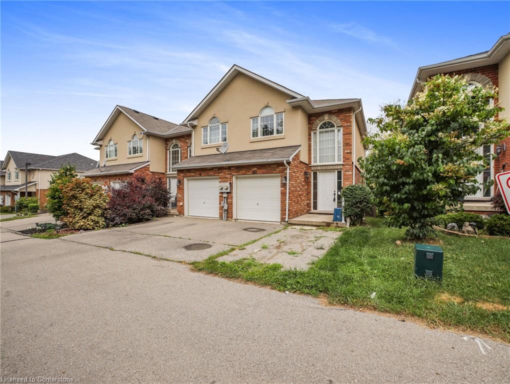 90-20 Mcconkey Crescent Property Photo 4