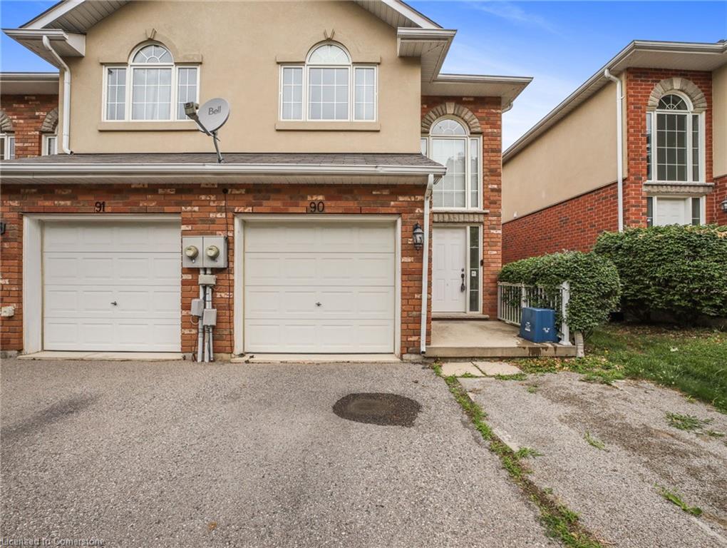 90-20 Mcconkey Crescent Property Photo 6