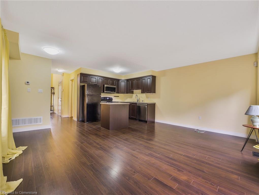 90-20 Mcconkey Crescent Property Photo 11
